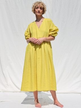 Offon Linen loose fit V-Neck Puffy Sleeve Dress- M